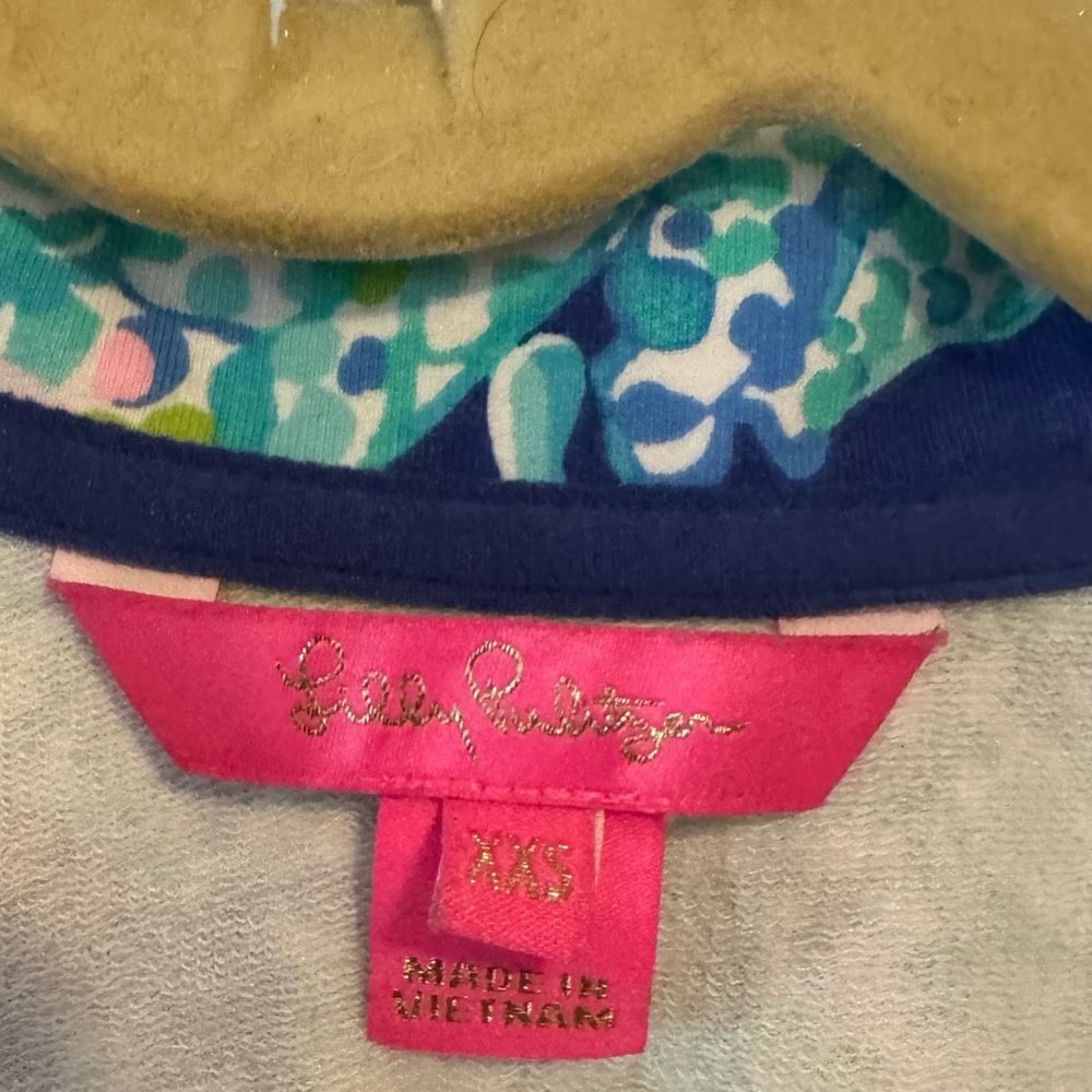 LILLY PULITZER “UPF 50+Skipper Popover”Blue Sea Turtle Print pullover sweatshirt - Picture 7 of 11